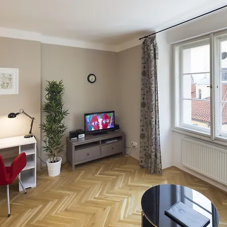 Old Town - 3 Bedroom 3 Bathroom & Kitchen Templova Apartament *