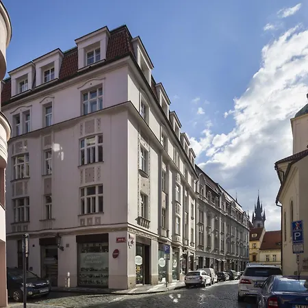 Apartamento Old Town - 3 Bedroom 3 Bathroom & Kitchen Templova *