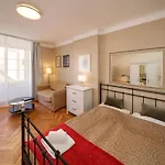 Old Town - 3 Bedroom 3 Bathroom & Kitchen Templova