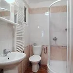 Old Town - 3 Bedroom 3 Bathroom & Kitchen Templova *
