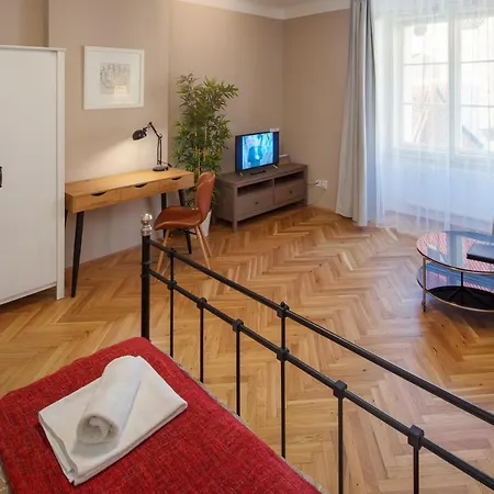 Appartement Old Town - Templova *