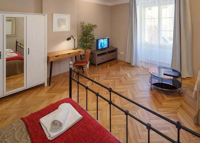 Lejlighed Old Town - 3 Bedroom 3 Bathroom & Kitchen Templova *