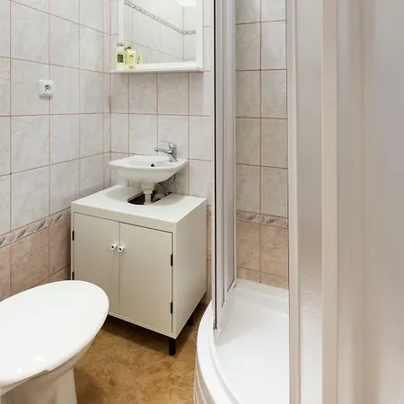 Daire Old Town - 3 Bedroom 3 Bathroom & Kitchen Templova